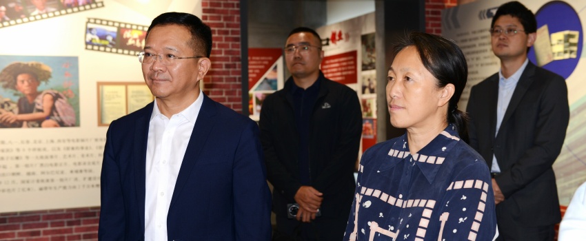 侯景濱會(huì )見(jiàn)建信金融總裁魯秀艷一行